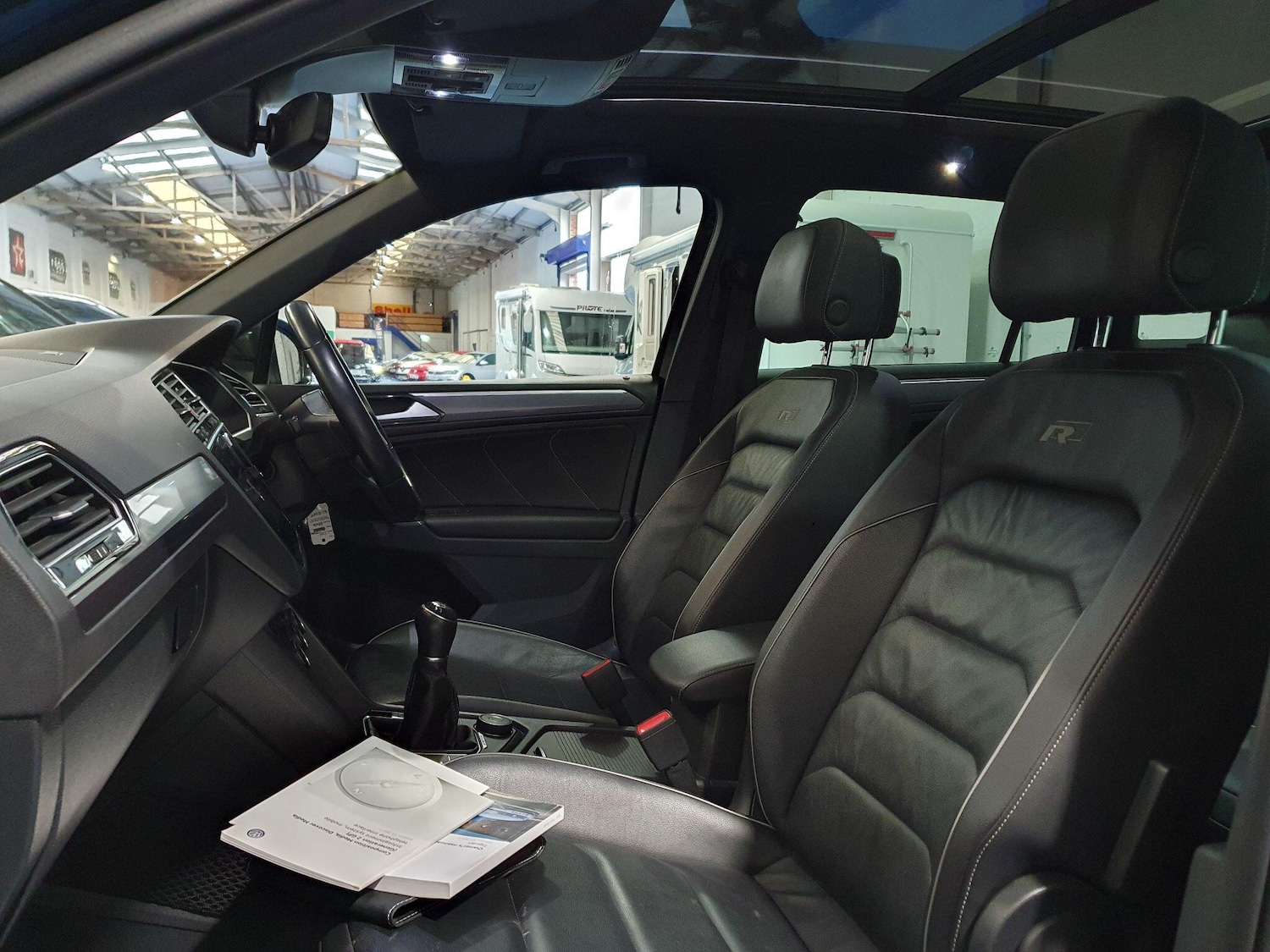 Used Volkswagen Tiguan 2018 for sale - 76898876: Photo 19