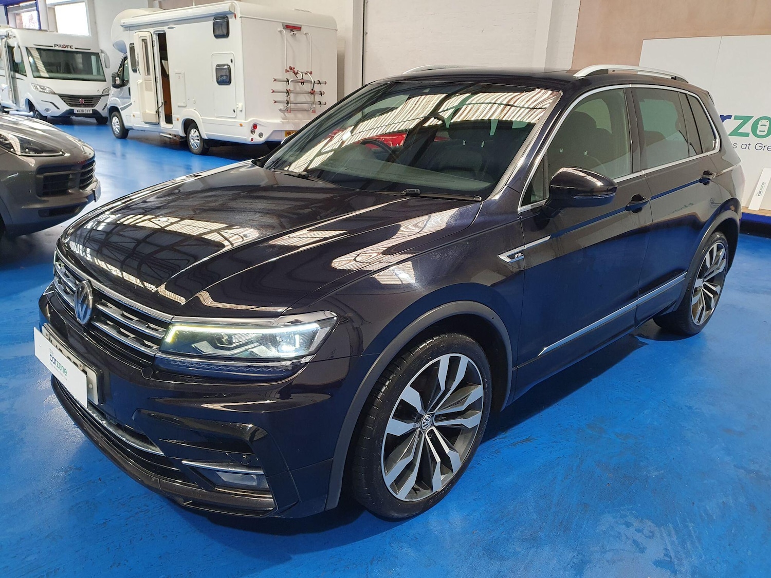 Used Volkswagen Tiguan 2018 for sale - 76898876: Photo 9