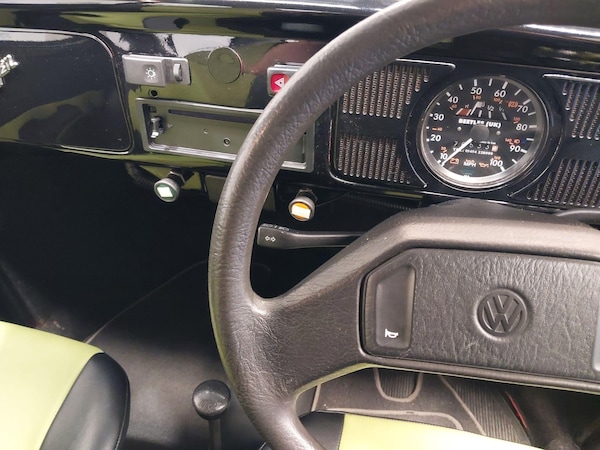 Used Volkswagen Beetle 2001 for sale - 75756514: Photo 14