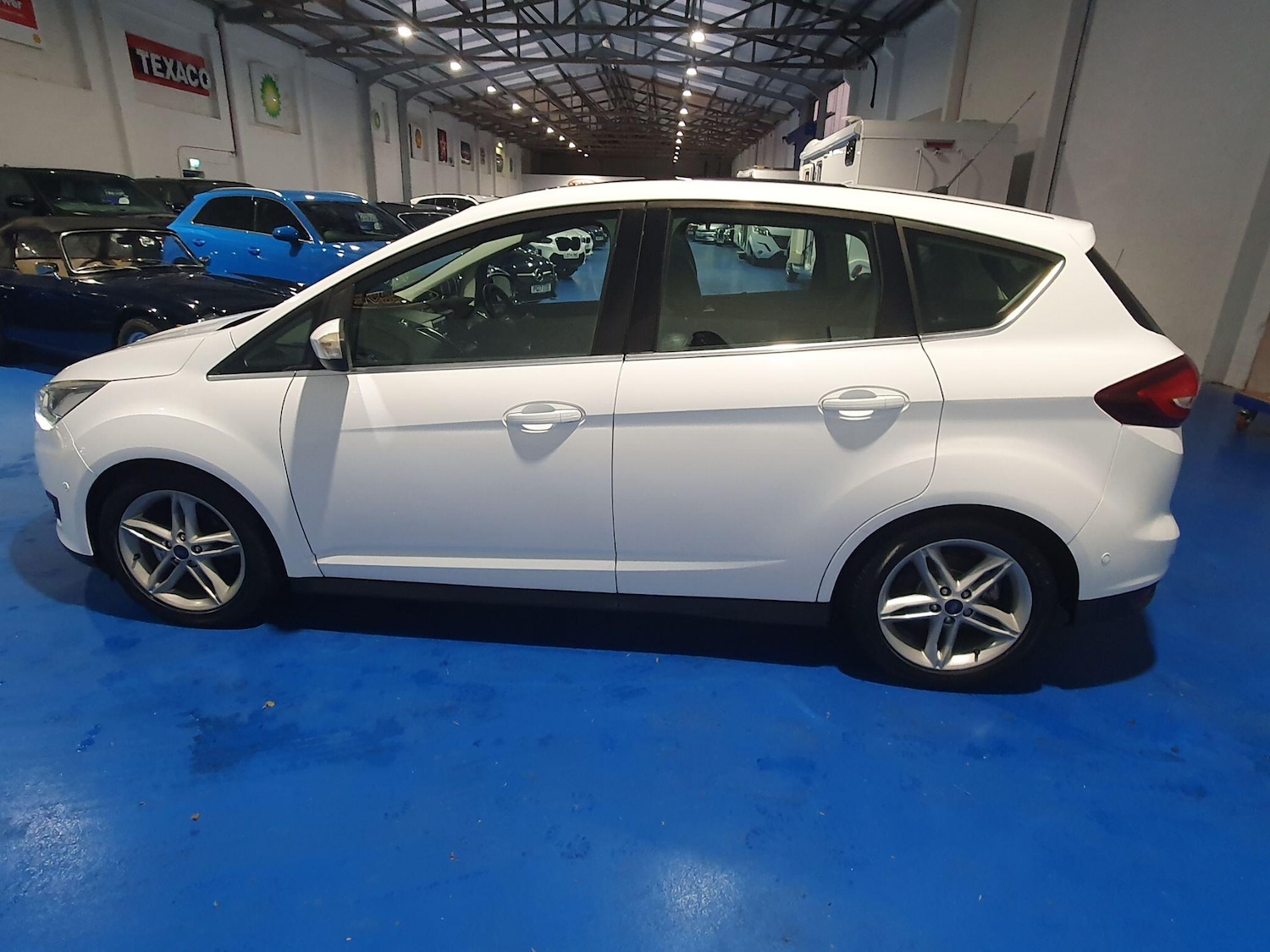 Used Ford C-Max 2015 for sale - 77255260: Photo 6
