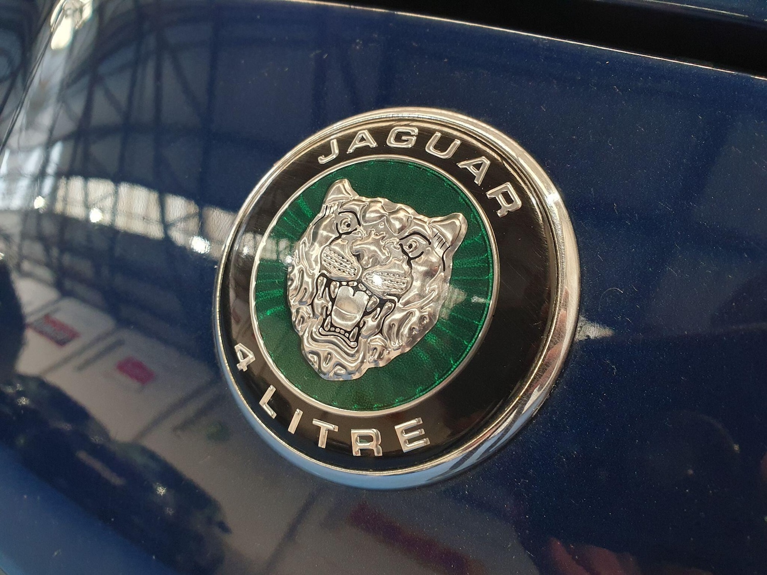 Used Jaguar XK8 1999 for sale - 77351579: Photo 25