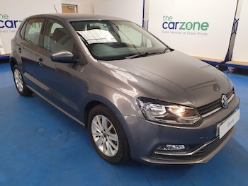 Used Volkswagen Polo 2015 for sale - 78301694: Photo