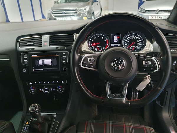 Used Volkswagen Golf 2016 for sale - 75634871: Photo 10