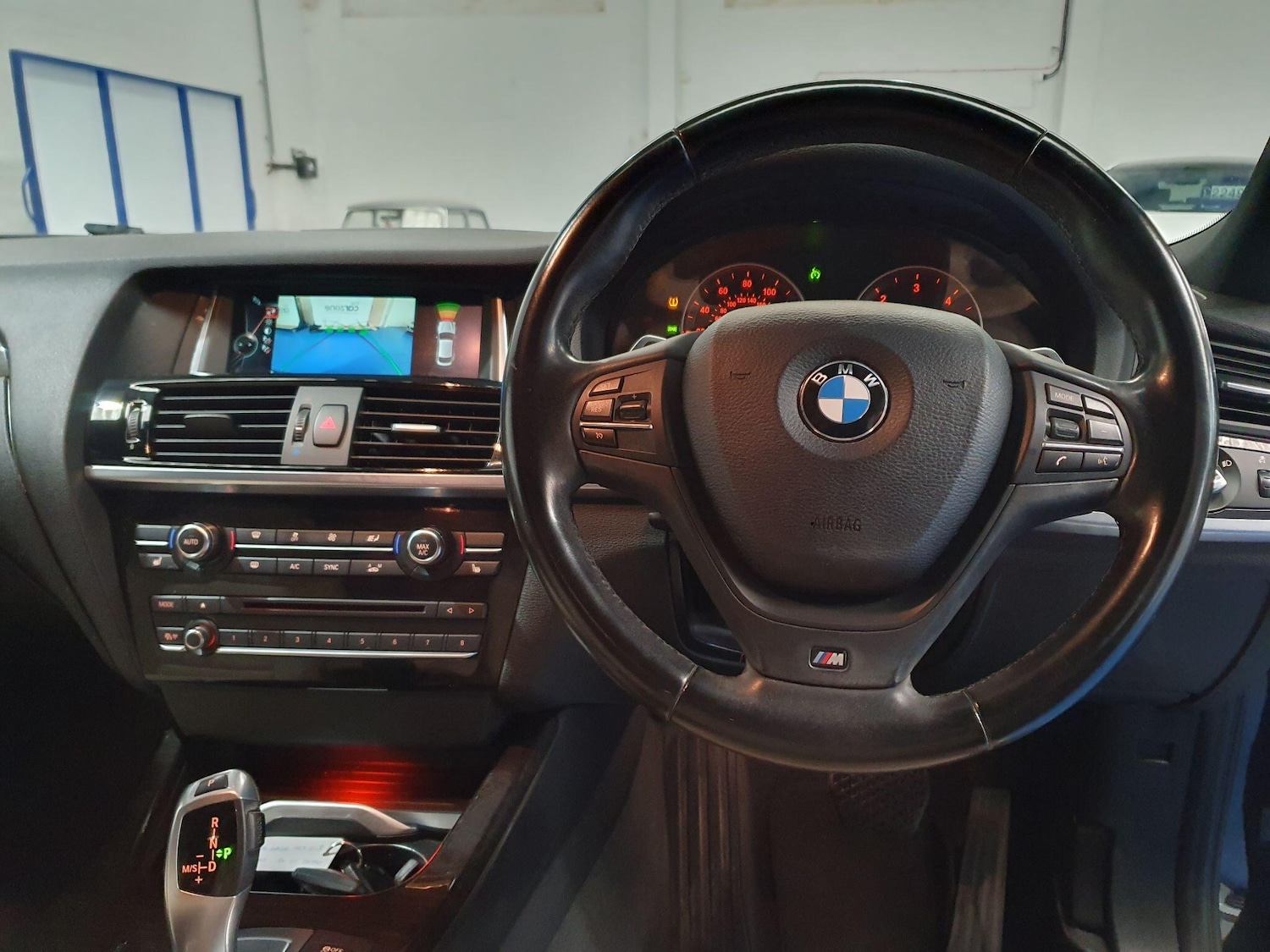 Used BMW X4 2015 for sale - 76990957: Photo 10