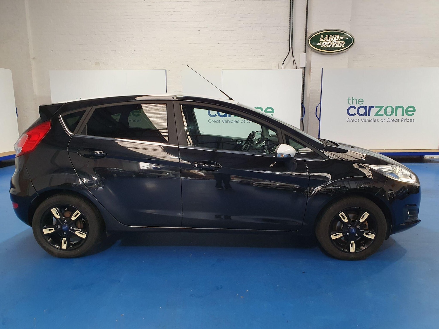 Used Ford Fiesta 2016 for sale - 76485195: Photo 2