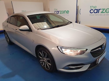 2017 (67) - 2.0 Turbo D SRi Nav 5dr