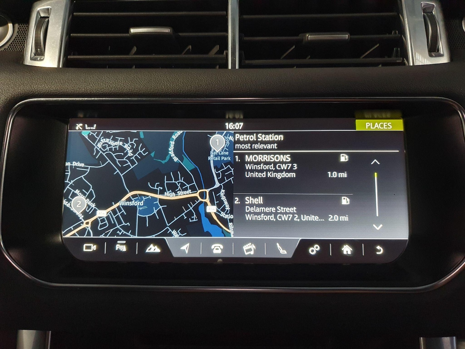 Used Land Rover Range Rover Sport 2017 for sale - 76409295: Photo 11