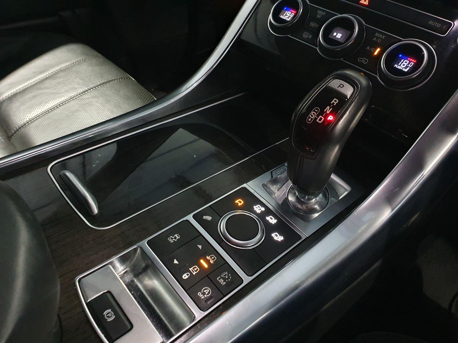 Used Land Rover Range Rover Sport 2017 for sale - 76409295: Photo 13