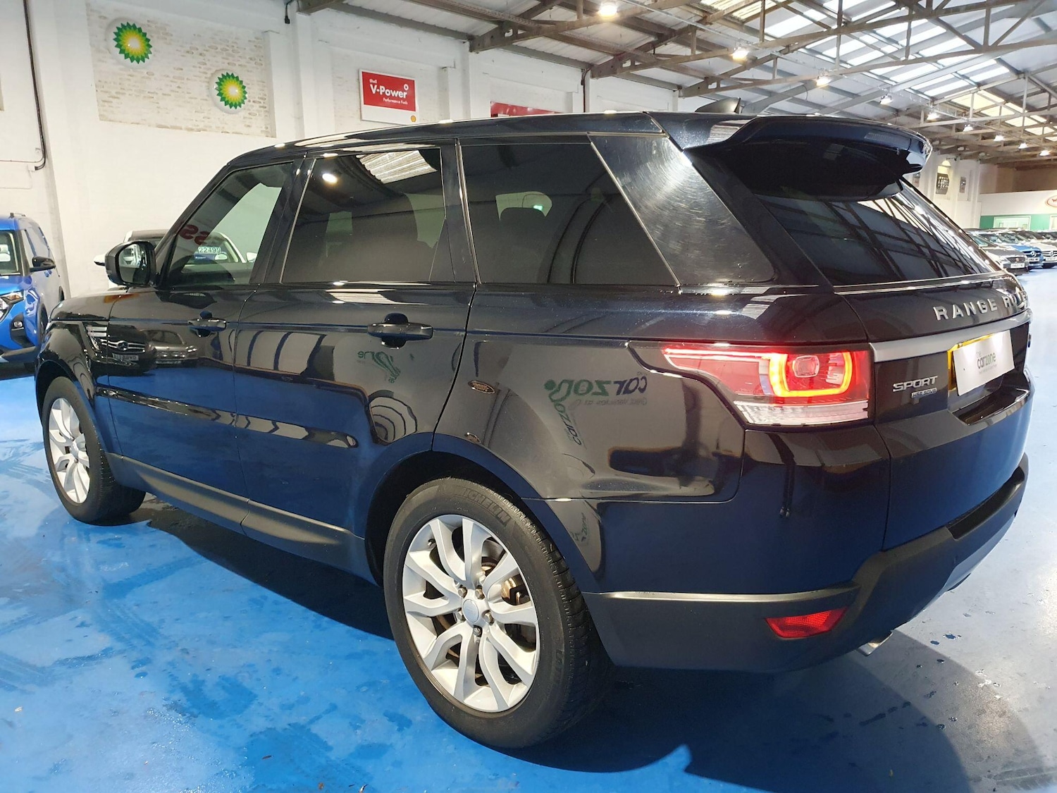 Used Land Rover Range Rover Sport 2017 for sale - 76409295: Photo 5