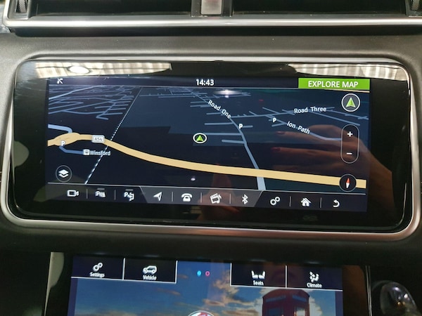 Used Land Rover Range Rover Velar 2017 for sale - 76259598: Photo 14