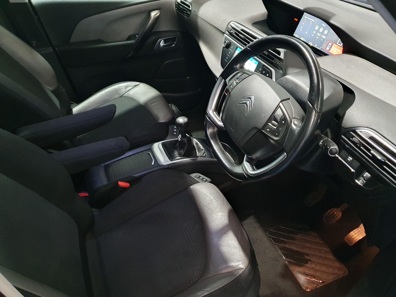 Used Citroen C4 Grand Picasso 2017 for sale - 76990553: Photo 10