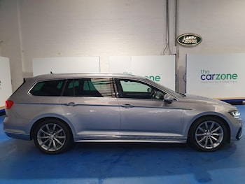 Used Volkswagen Passat 2020 for sale - 76238536: Photo 2