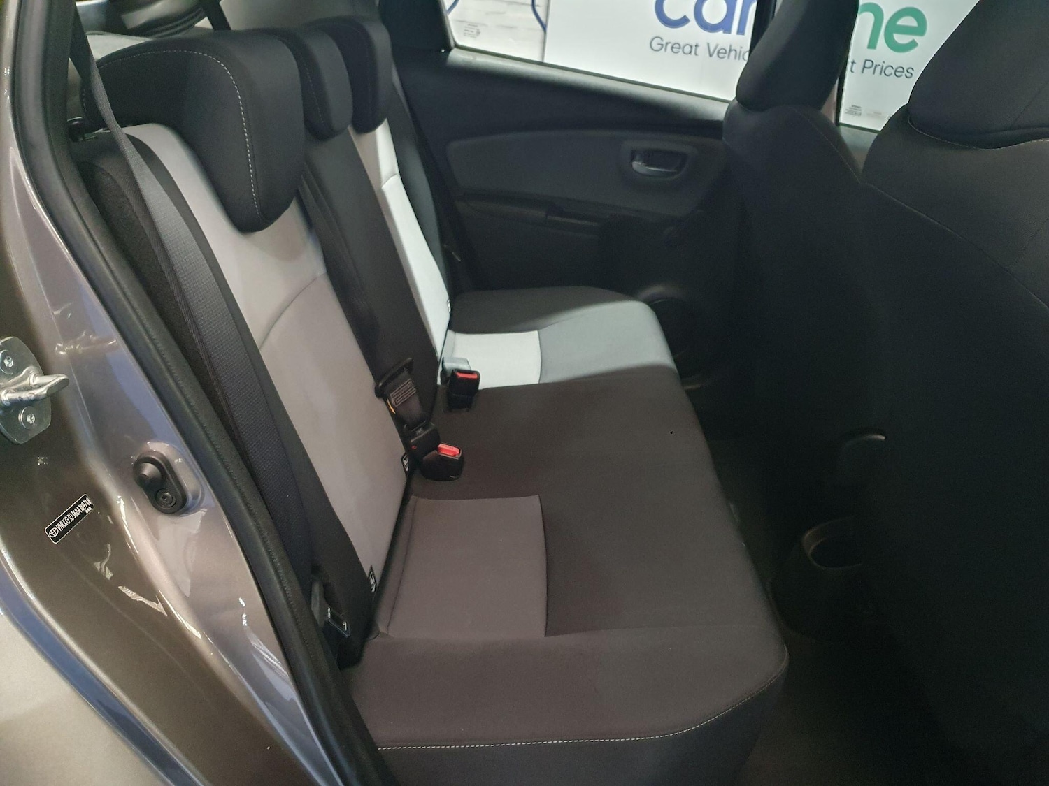 Used Toyota Yaris for sale - 77230613: Photo 14