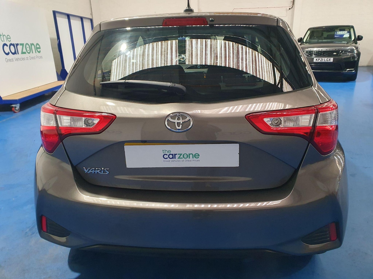 Used Toyota Yaris for sale - 77230613: Photo 4