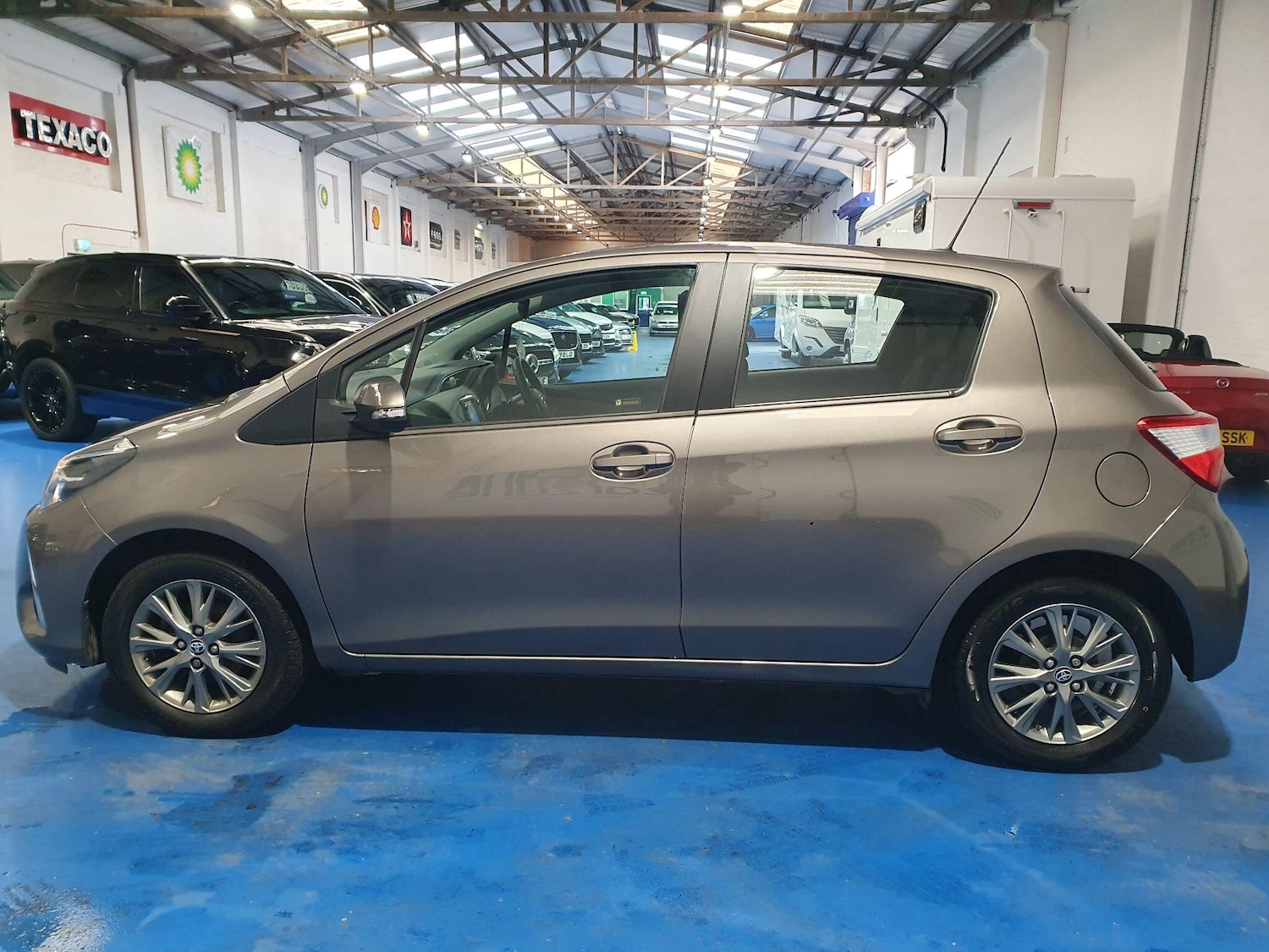 Used Toyota Yaris for sale - 77230613: Photo 6