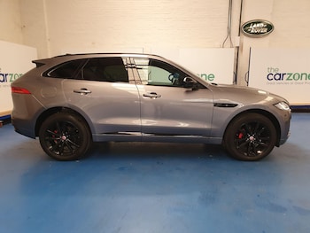 Used Jaguar F-Pace 2021 for sale - 75431122: Photo