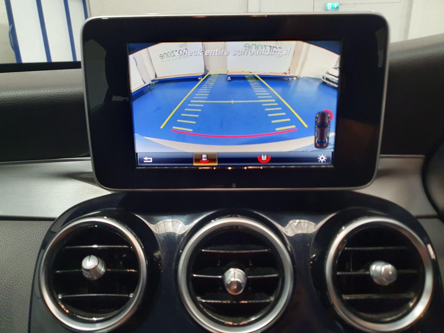 Used Mercedes-Benz C Class 2014 for sale - 76327272: Photo 11