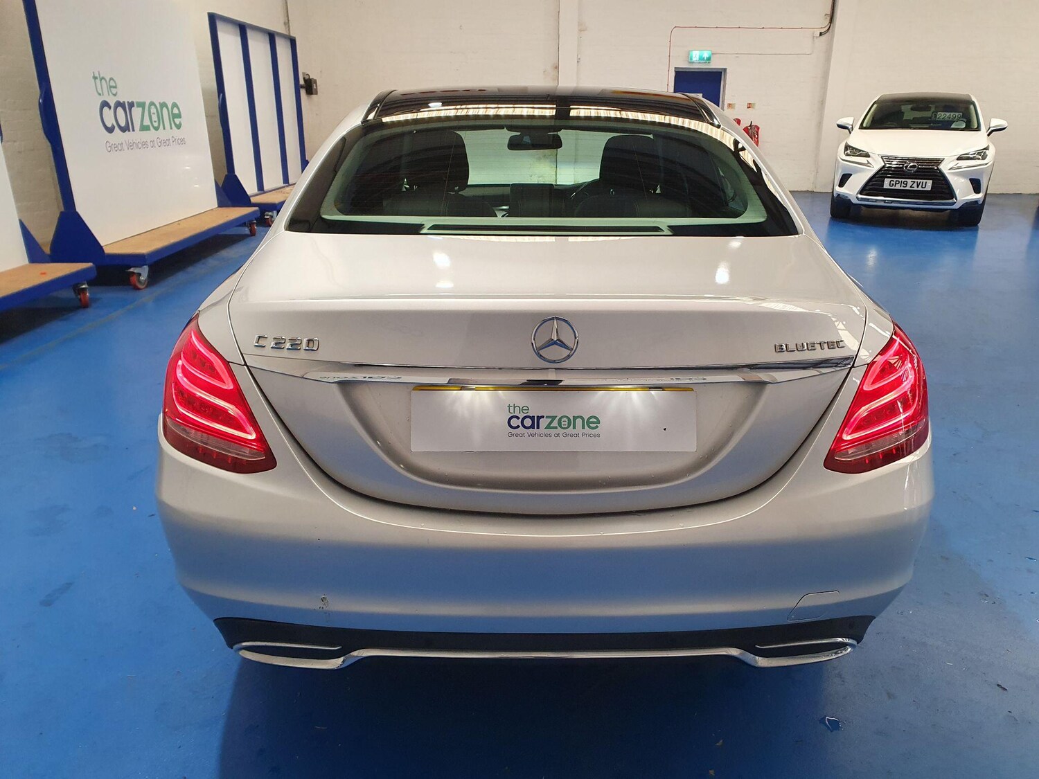Used Mercedes-Benz C Class 2014 for sale - 76327272: Photo 4