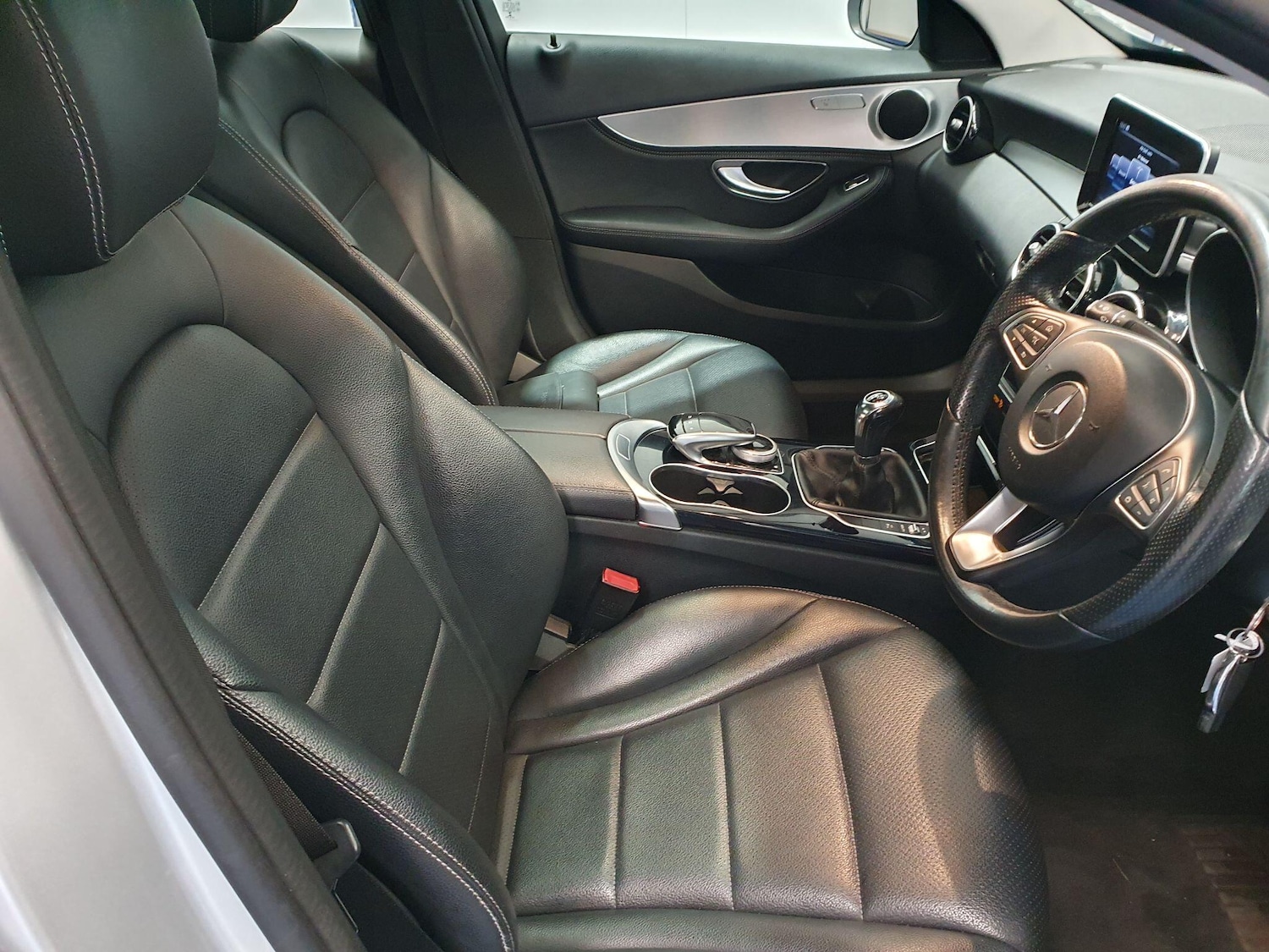 Used Mercedes-Benz C Class 2014 for sale - 76327272: Photo 8