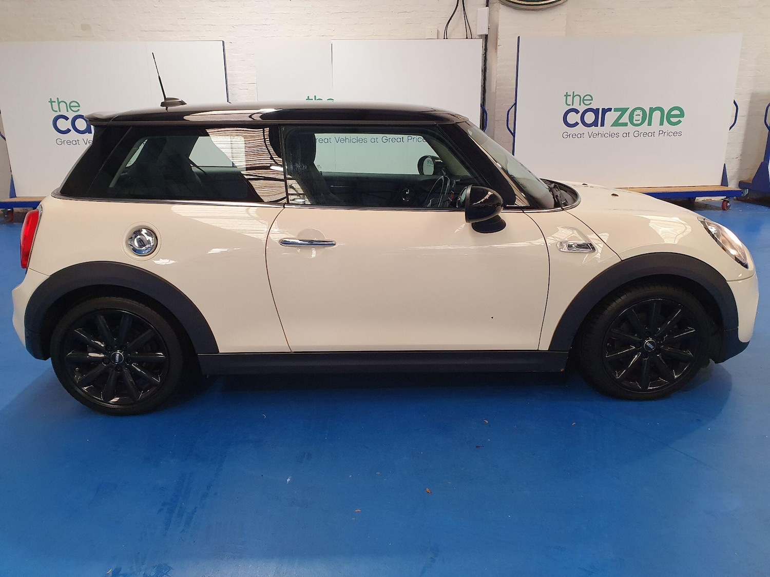 Used MINI Hatch for sale - 76485833: Photo 2