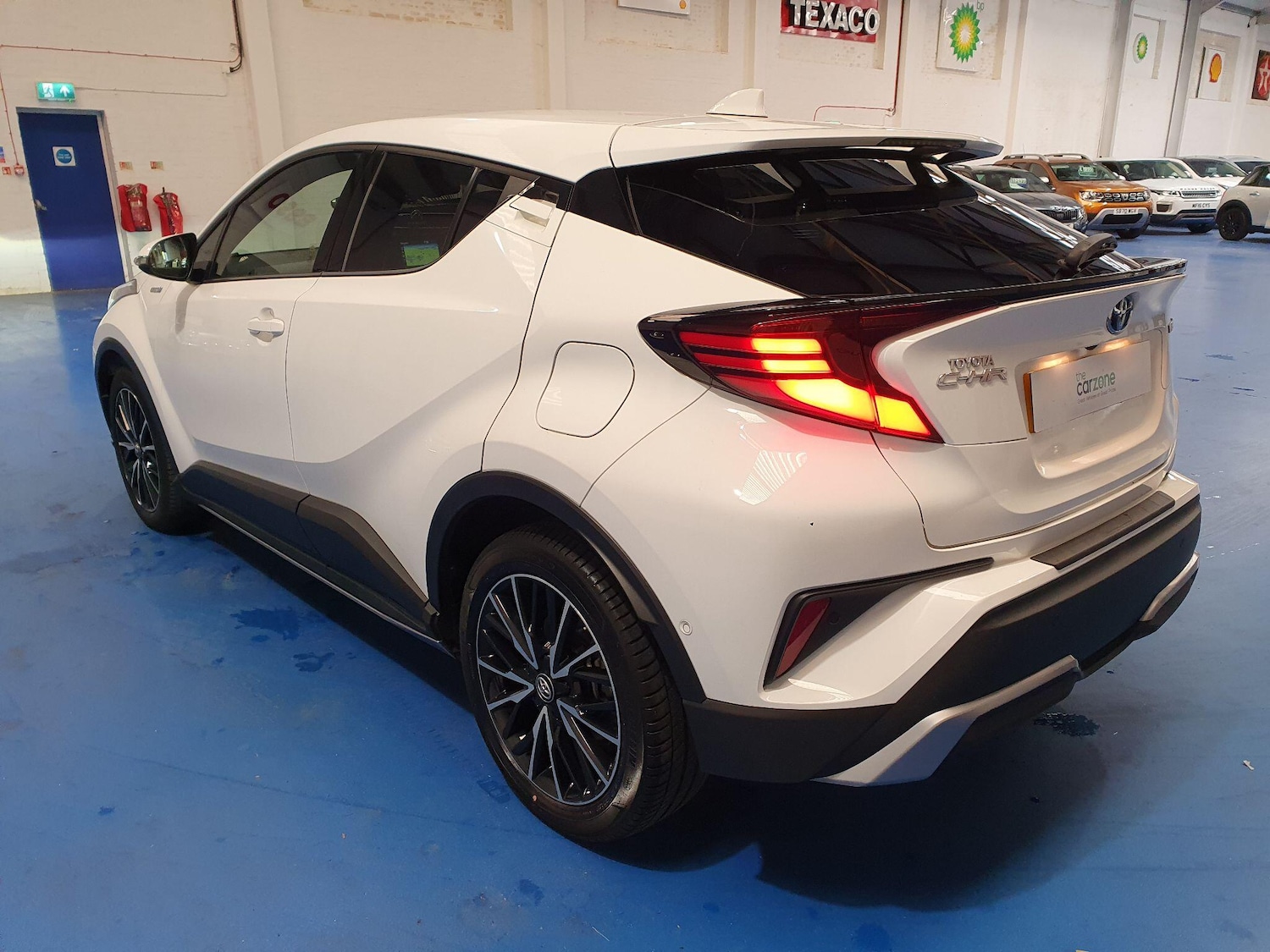 Used Toyota C-HR 2020 for sale - 77120273: Photo 4