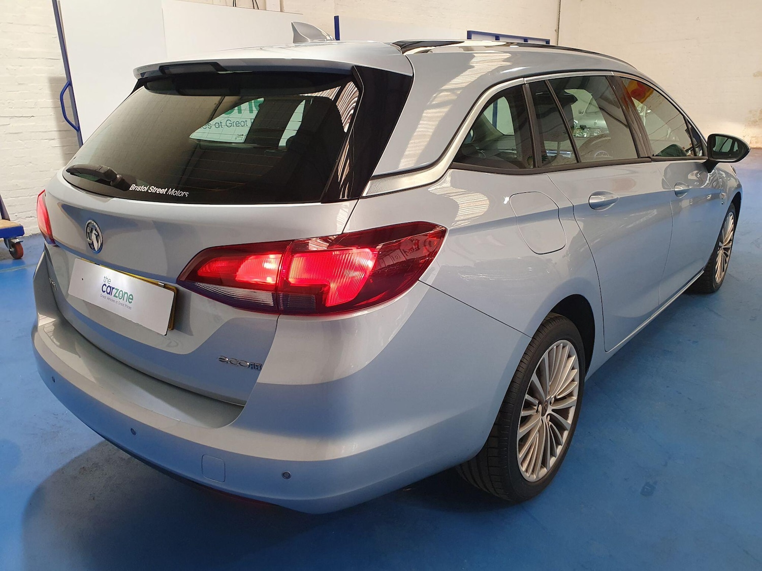 Used Vauxhall Astra 2016 for sale - 77612156: Photo 3