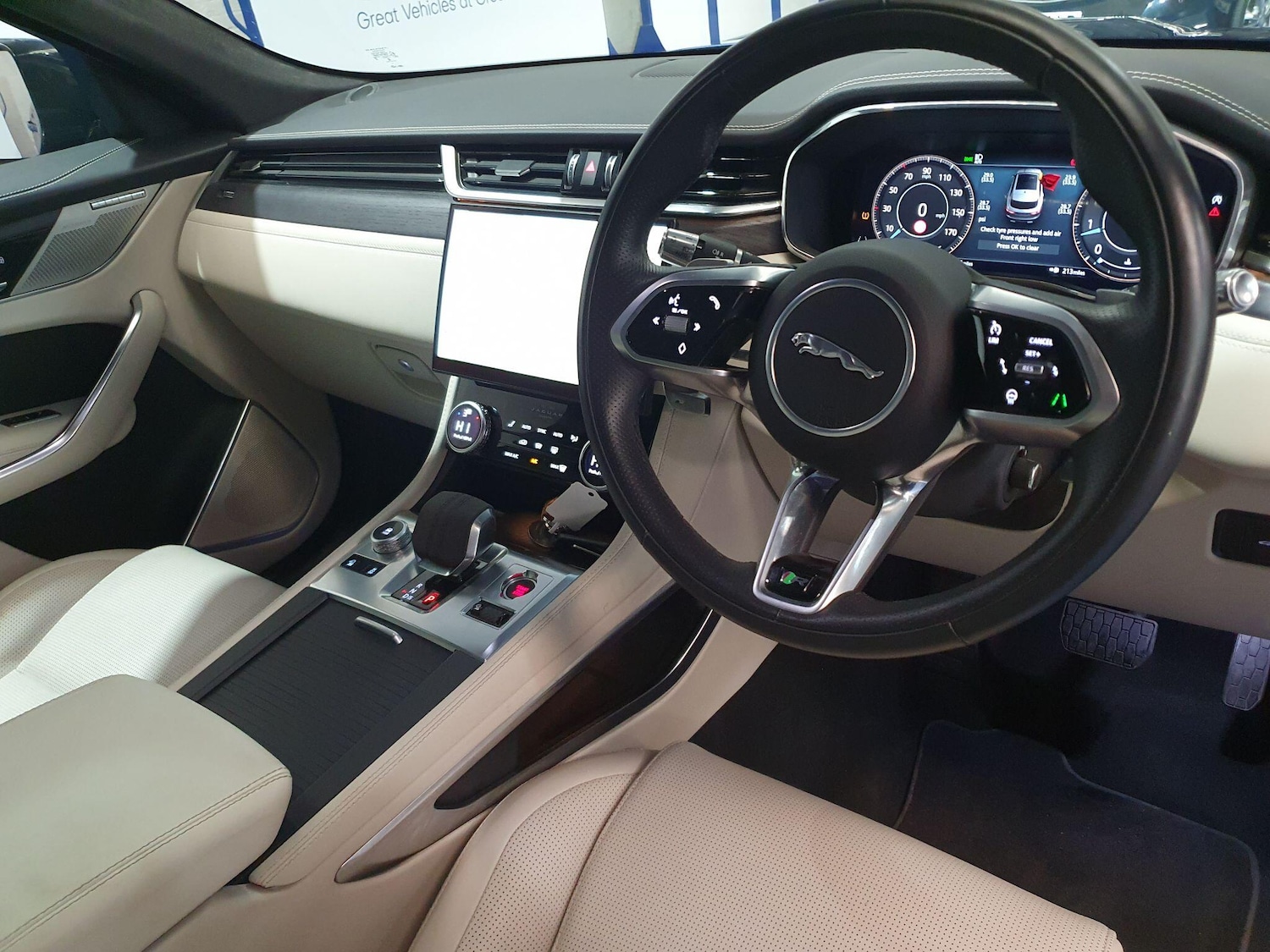 Used Jaguar F-Pace 2021 for sale - 77015471: Photo 11