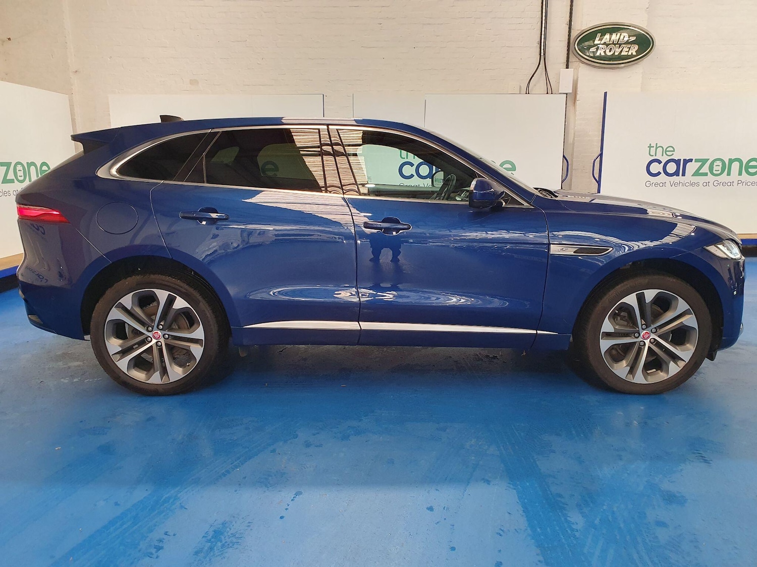 Used Jaguar F-Pace 2021 for sale - 77015471: Photo 2