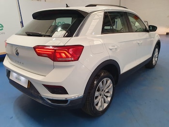 Used Volkswagen T-Roc 2018 for sale - 79291455: Photo