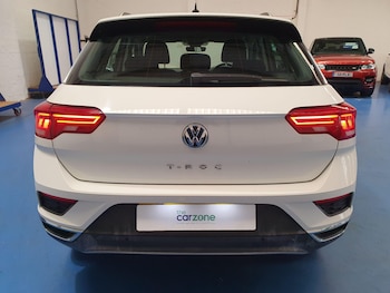 Used Volkswagen T-Roc 2018 for sale - 79291455: Photo