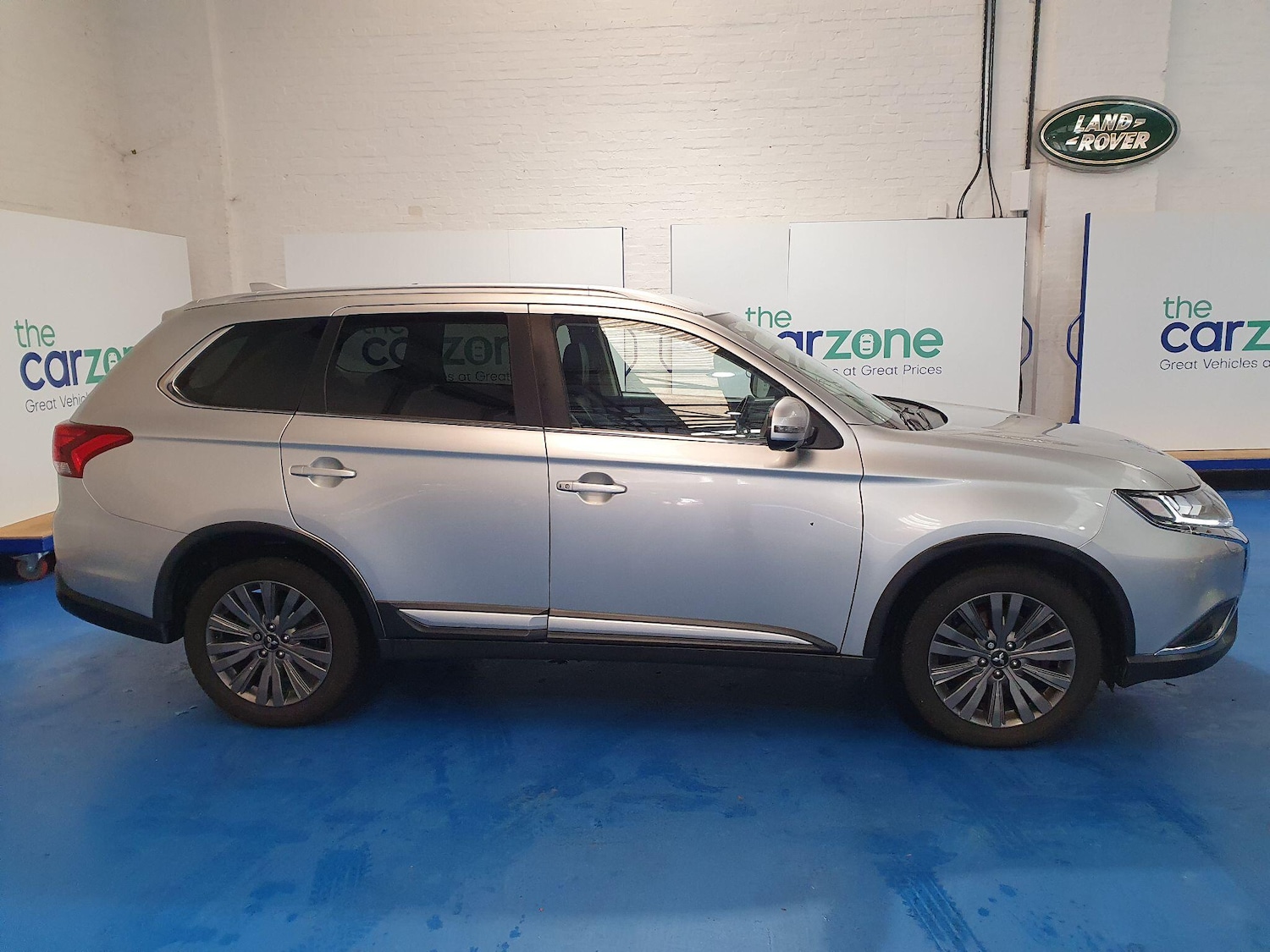 Used Mitsubishi Outlander 2020 for sale - 76584823: Photo 2