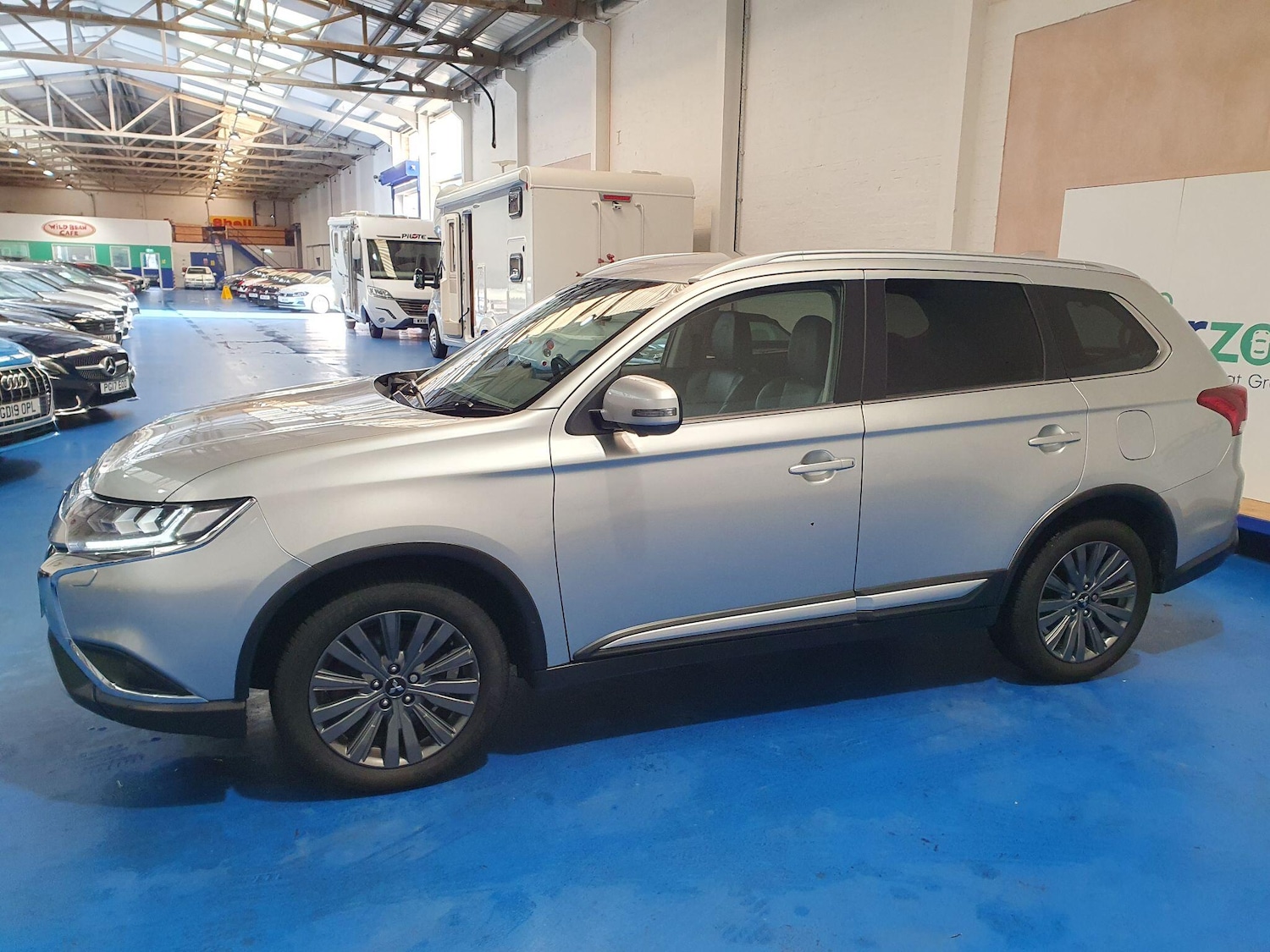 Used Mitsubishi Outlander 2020 for sale - 76584823: Photo 8