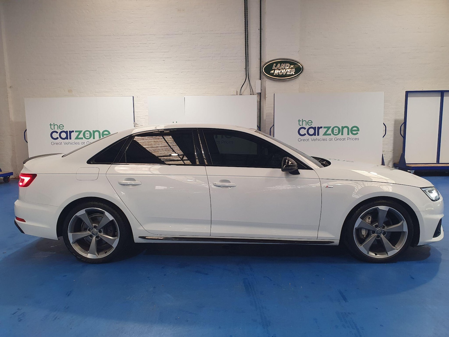 Used Audi A4 2019 for sale - 76361428: Photo 2