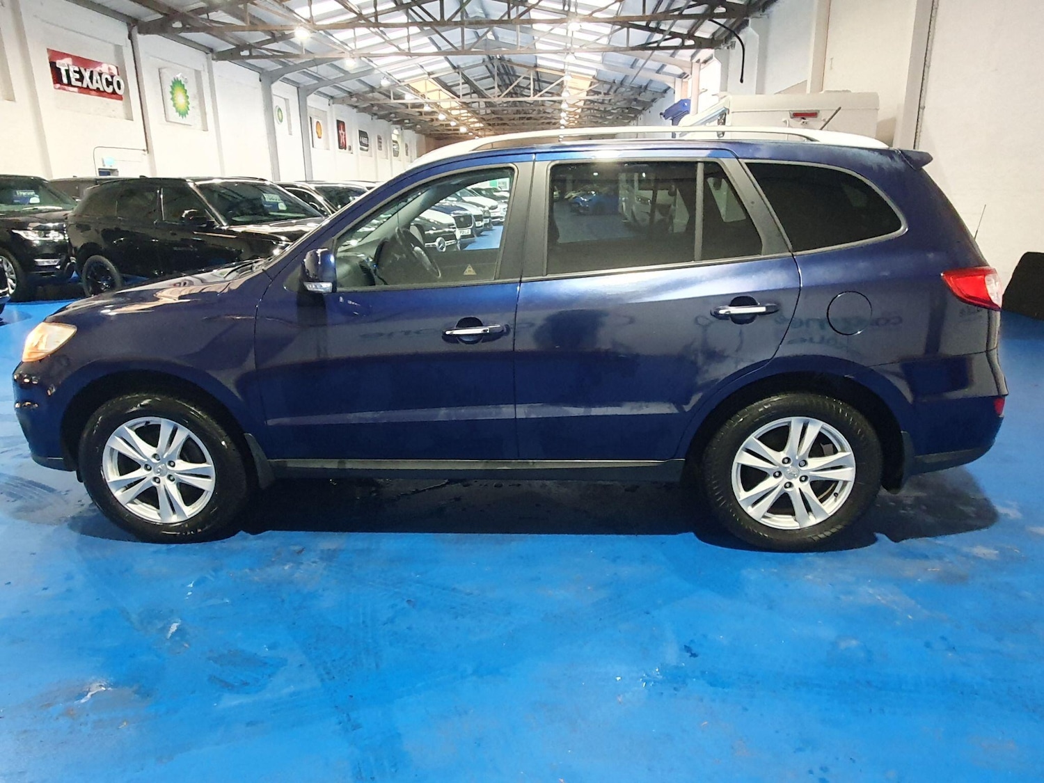 Used Hyundai Santa Fe 2010 for sale - 77255271: Photo 6