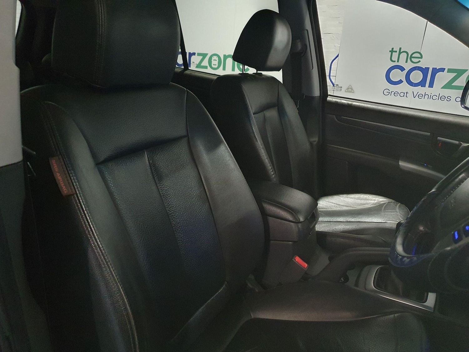 Used Hyundai Santa Fe 2010 for sale - 77255271: Photo 9