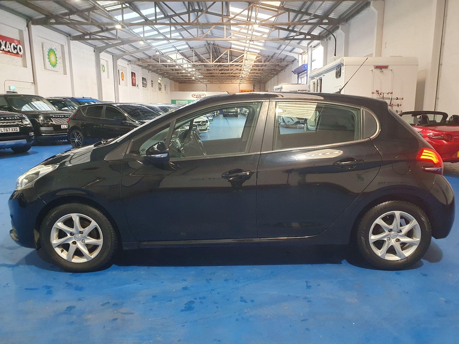 Used Peugeot 208 2016 for sale - 76823705: Photo 6