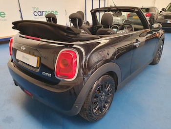 Used MINI Convertible 2017 for sale - 79181761: Photo