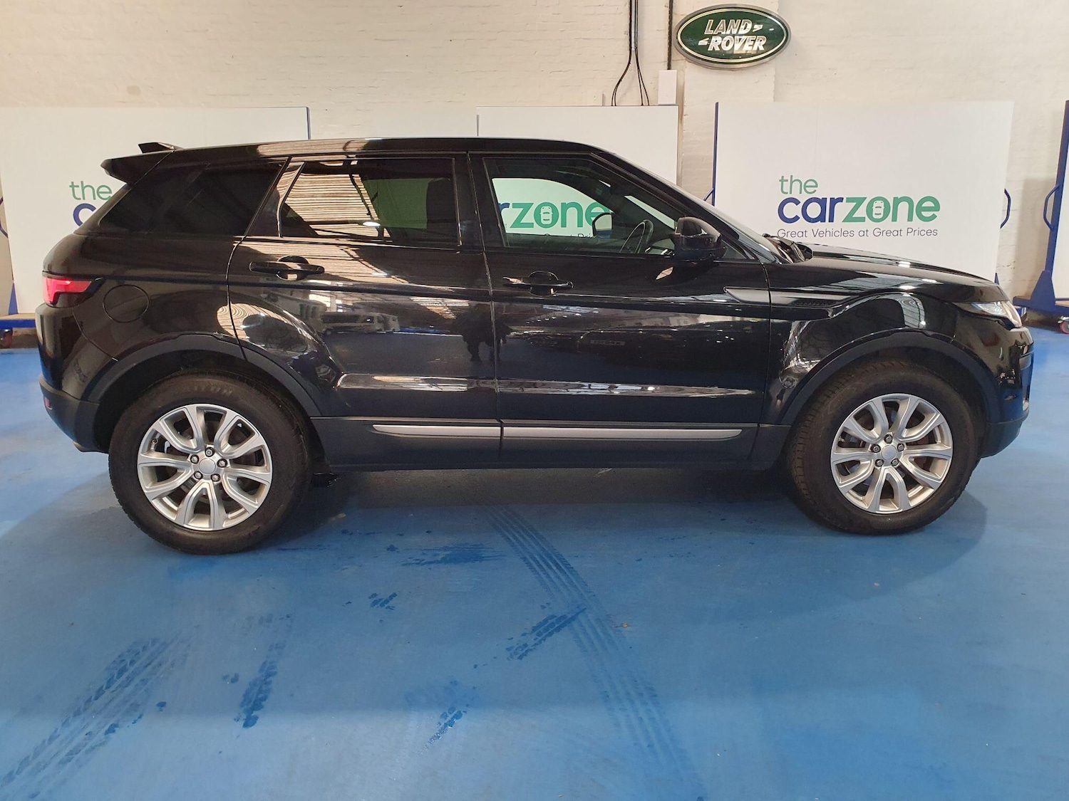 Used Land Rover Range Rover Evoque for sale - 77909757: Photo 2