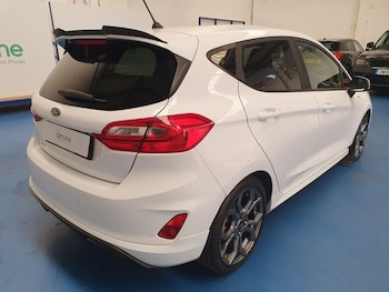 Used Ford Fiesta 2018 for sale - 79180950: Photo
