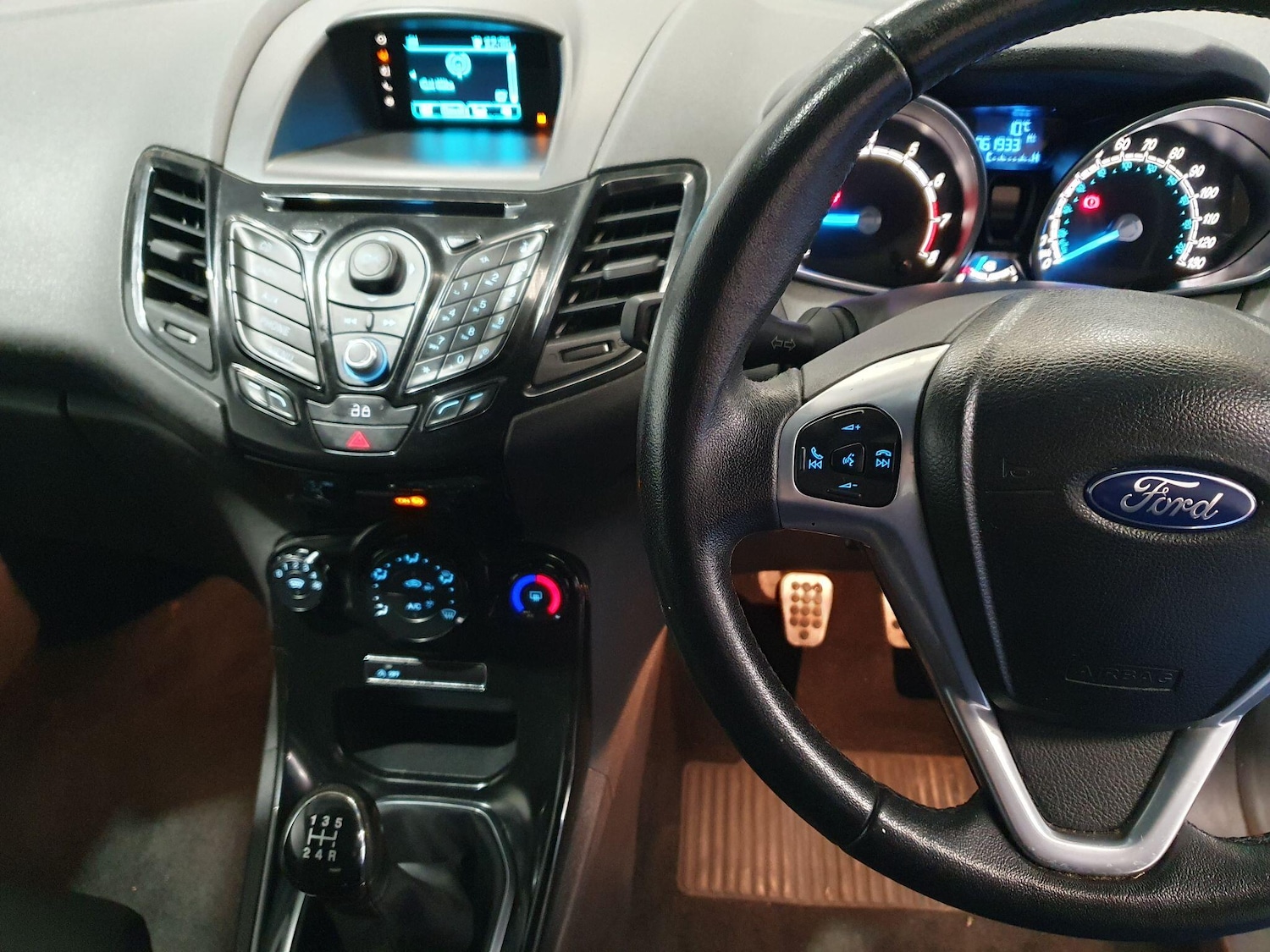 Used Ford Fiesta 2013 for sale - 76765198: Photo 14