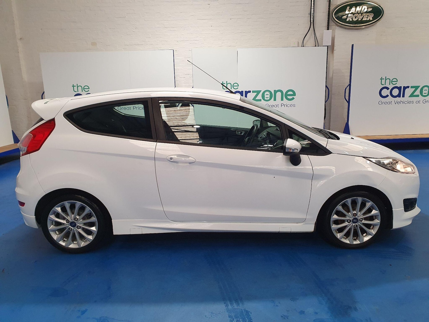 Used Ford Fiesta 2013 for sale - 76765198: Photo 2