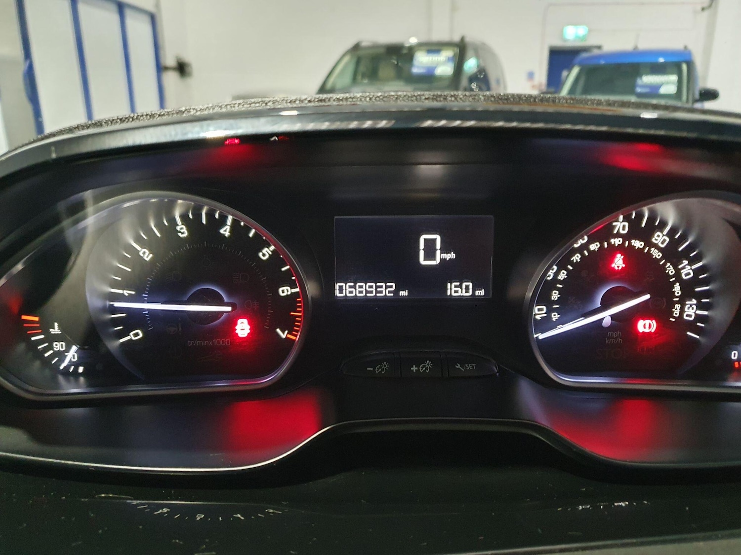 Used Peugeot 208 2017 for sale - 76781373: Photo 15