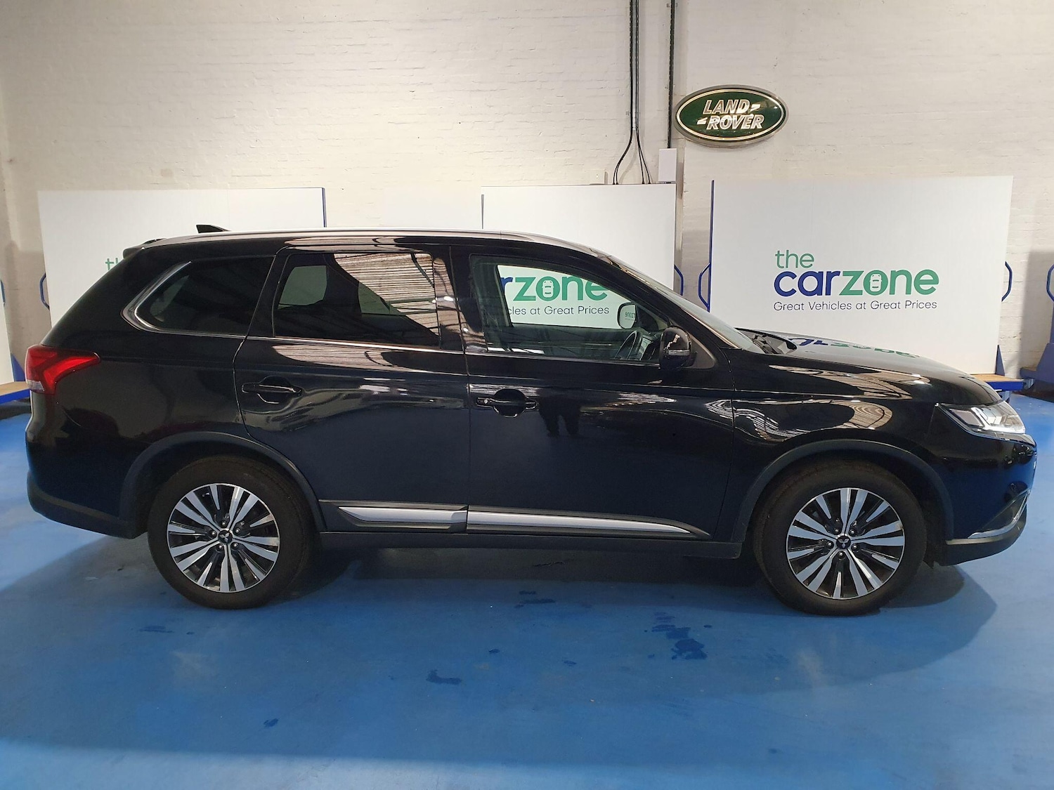 Used Mitsubishi Outlander 2018 for sale - 77109708: Photo 2
