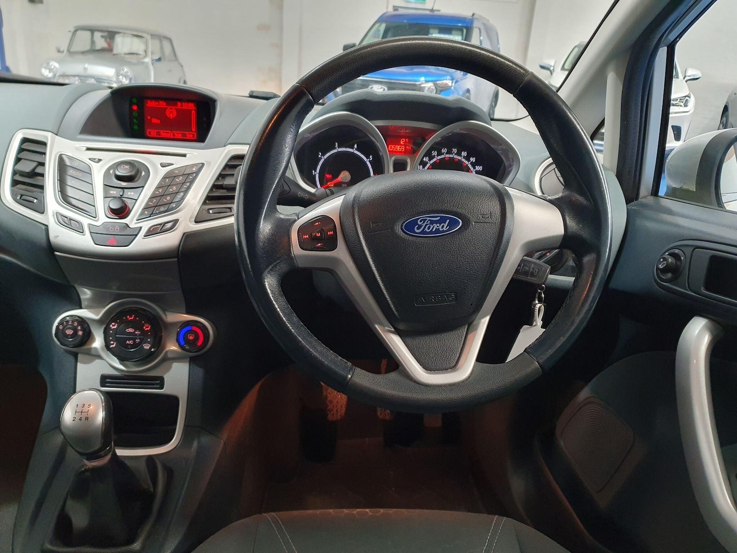Used Ford Fiesta 2011 for sale - 76371244: Photo 11