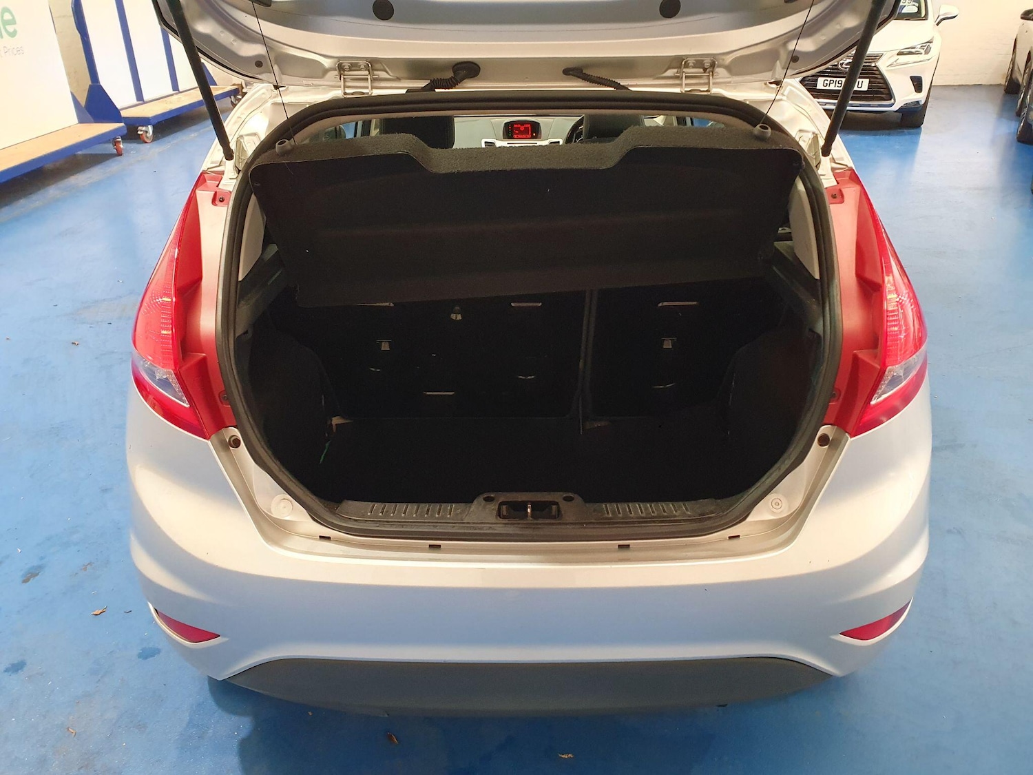 Used Ford Fiesta 2011 for sale - 76371244: Photo 13
