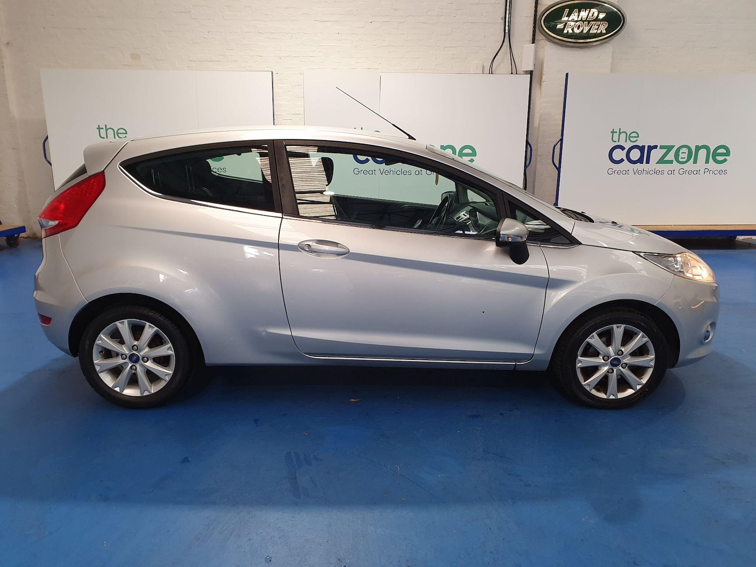 Used Ford Fiesta 2011 for sale - 76371244: Photo 2