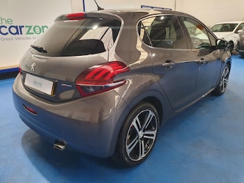 Used Peugeot 208 2019 for sale - 76227534: Photo 3
