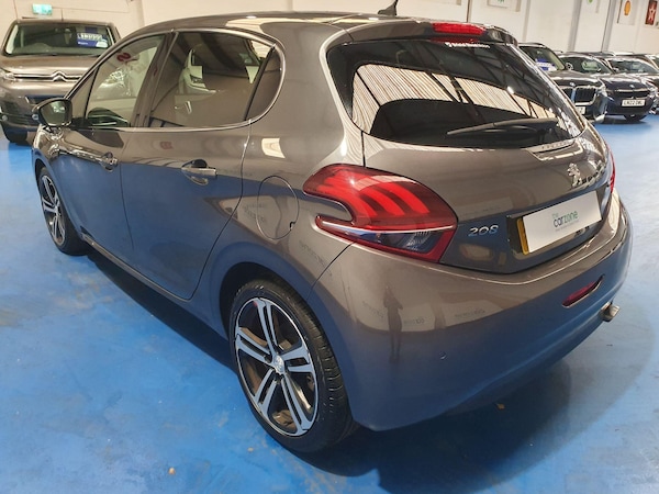Used Peugeot 208 2019 for sale - 76227534: Photo 5