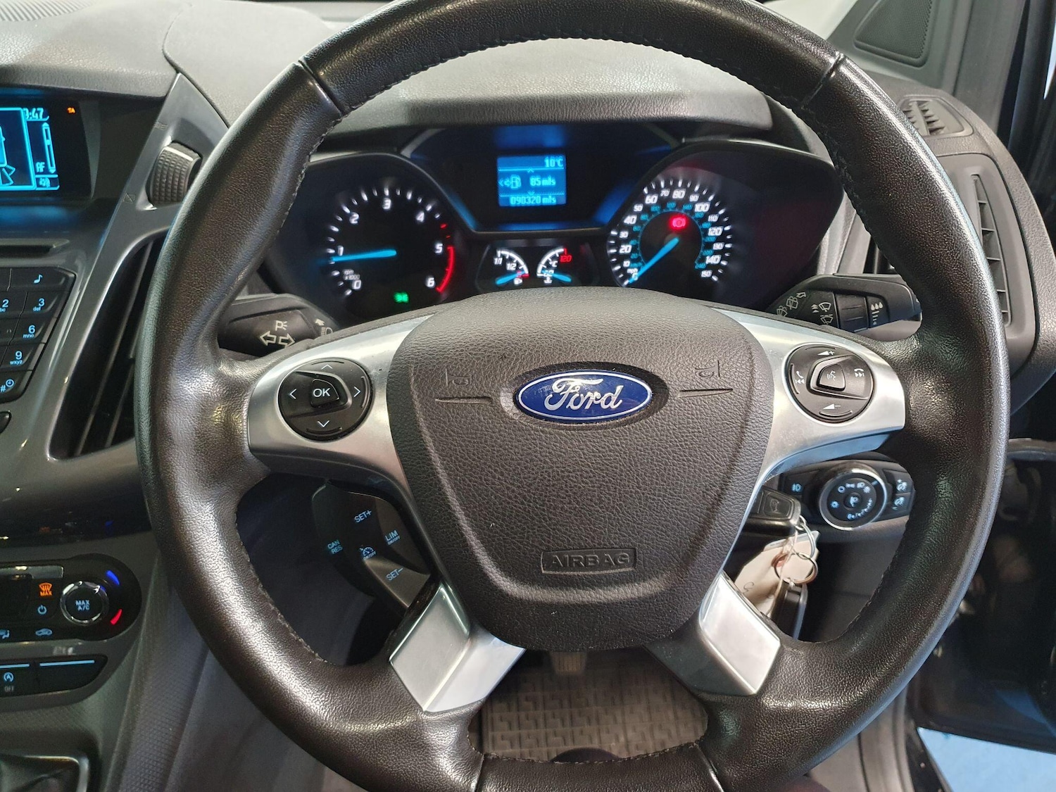 Used Ford Grand Tourneo Connect 2016 for sale - 77957542: Photo 14