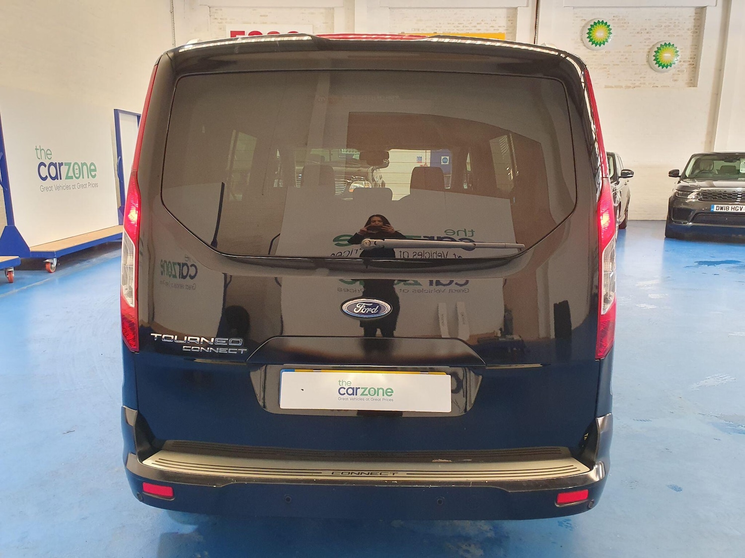 Used Ford Grand Tourneo Connect 2016 for sale - 77957542: Photo 4
